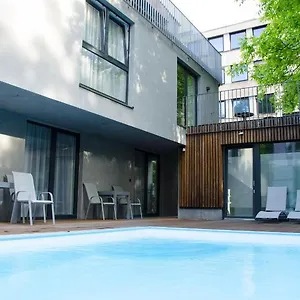 4 & 5 Salisburgo