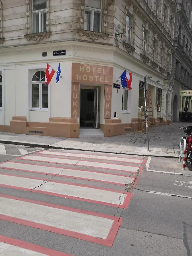 Ch-Hotel Luka Budget Vienna 2*,