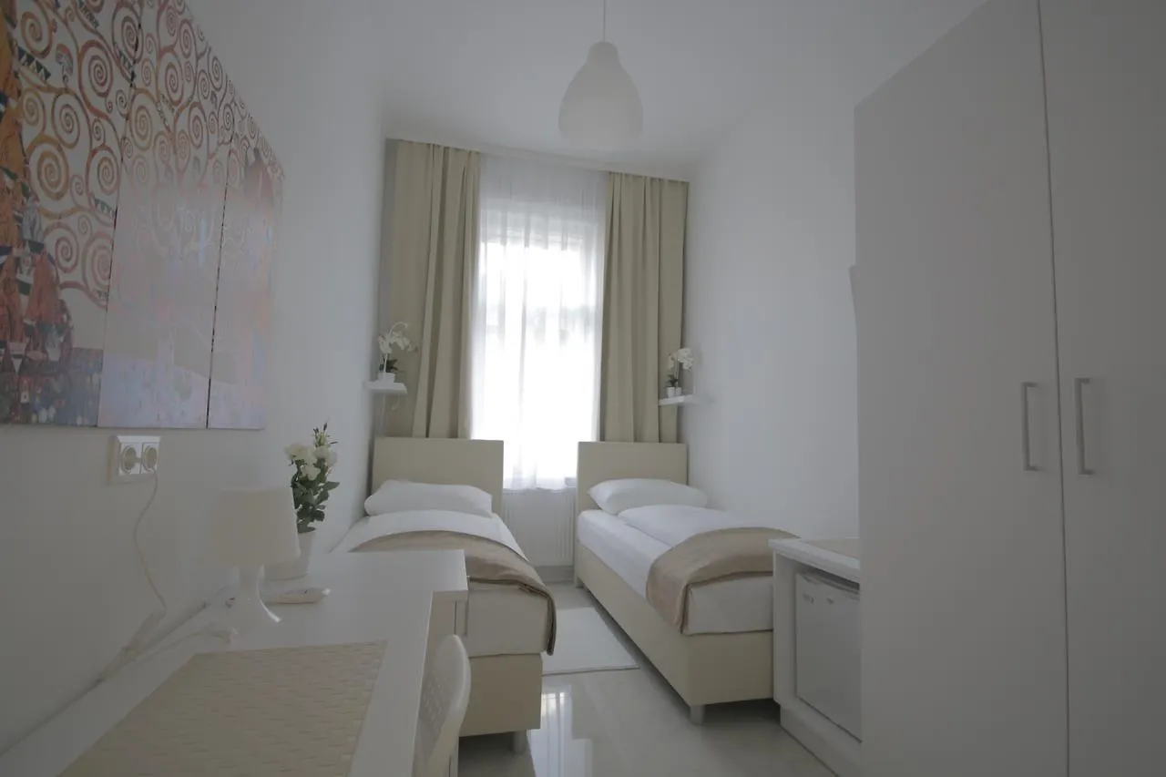 Ch-Hotel Luka Budget Vienna Guest house